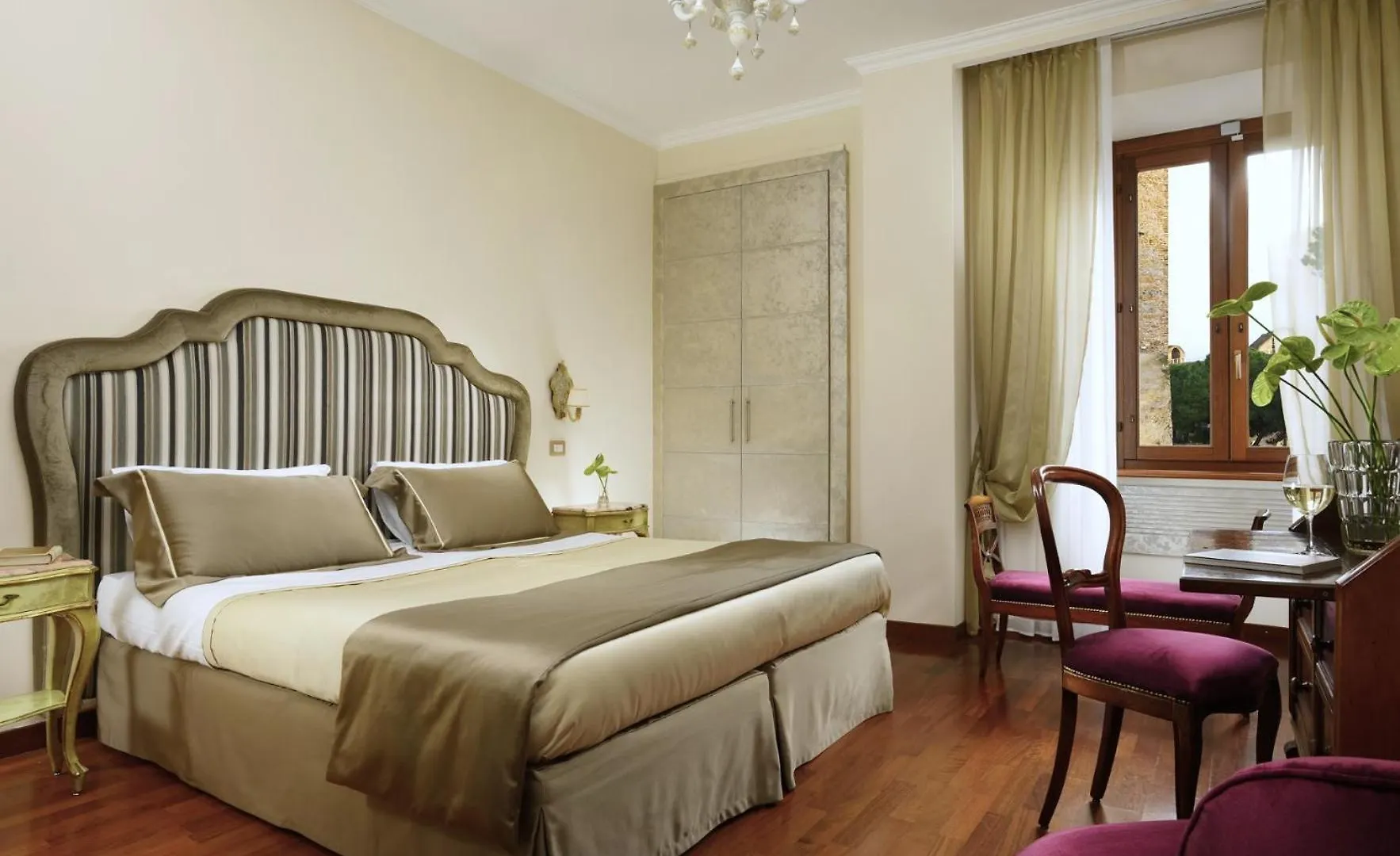 Hotel Forum Rome 4*,