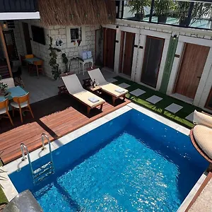  Otel Elin Alacati Türkiye