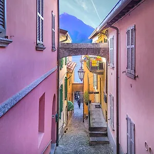 https://varenna-boulevard.it-lombardy.com