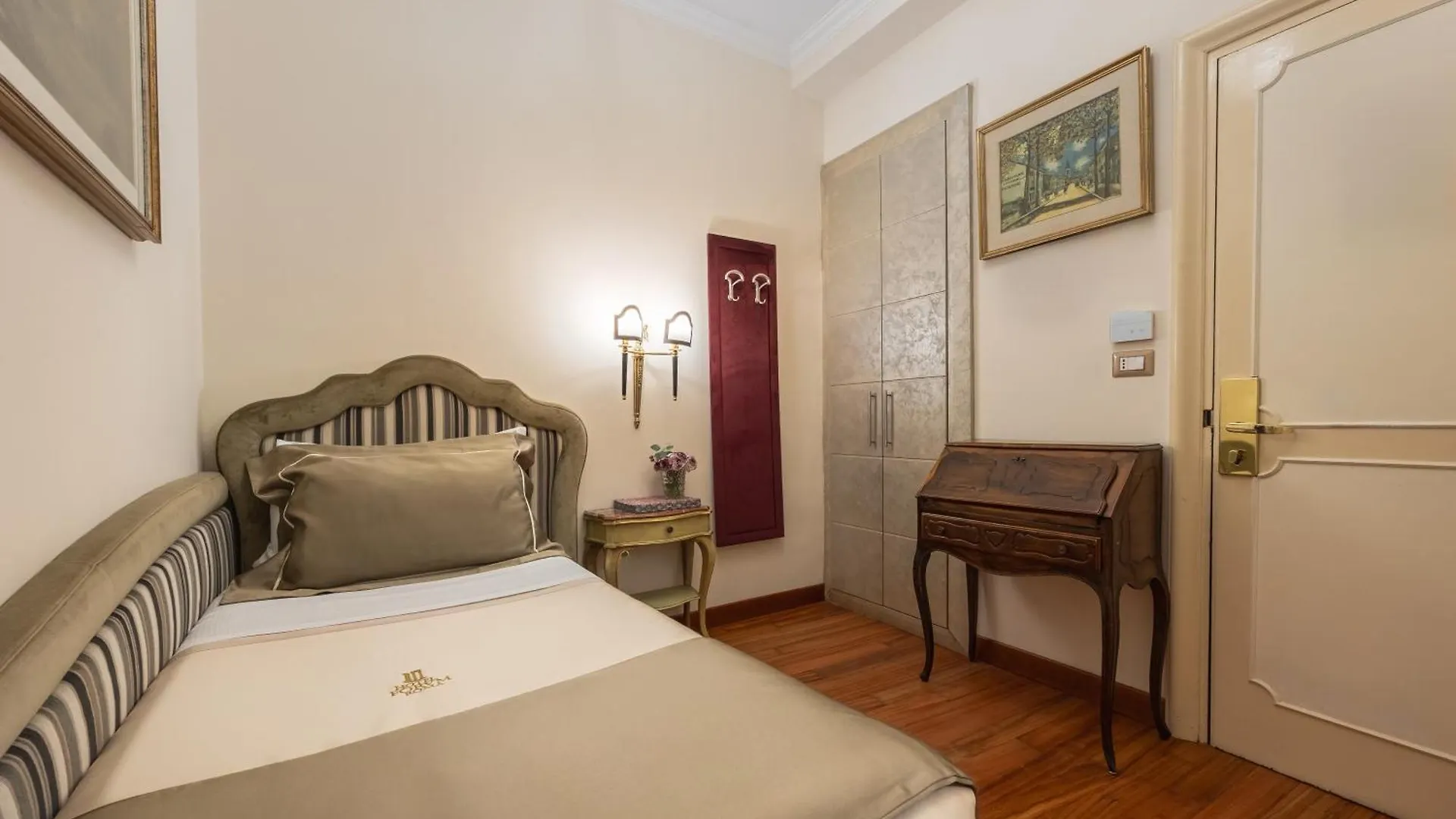 רומא Hotel Forum